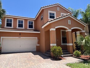 Building Photo - 6744 Lurais Dr