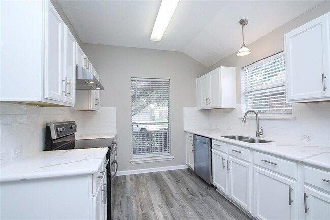 Foto del edificio - 20530 Ranch Mill Lane