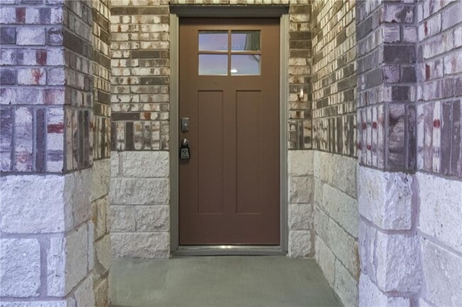 Building Photo - 309 Naset Dr