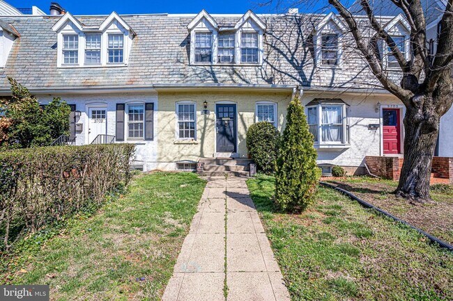 Foto del edificio - 3707 S Street NW