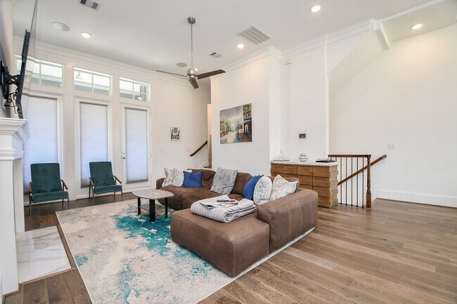 Foto del edificio - 703 Bringhurst St