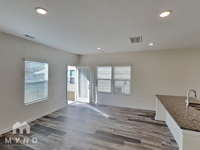 Foto del edificio - 122b Fosters Gln Pl