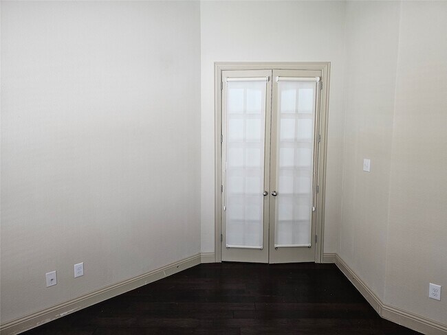 Foto del edificio - 4012 Eaton Park Dr