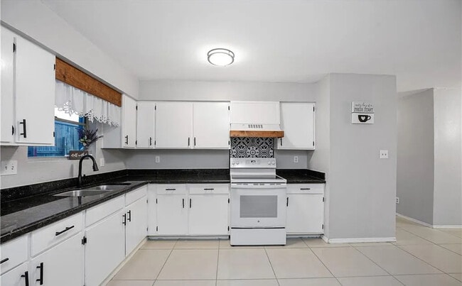Foto del edificio - 2721 N 26th St