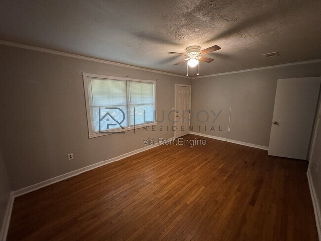 Foto del edificio - 346 Reed Ave