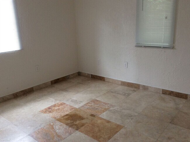 Building Photo - 2 br, 1 bath House - 174 Oakley Avenue