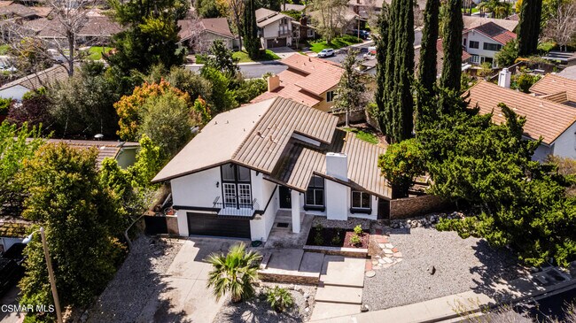 Building Photo - 3147 W Sierra Dr