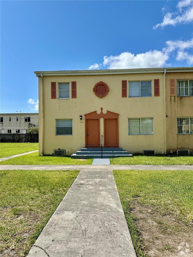 Building Photo - 434 NW 85th Street Rd
