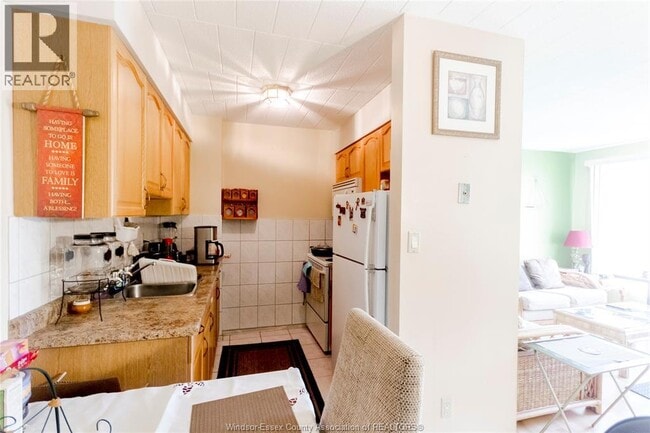 Building Photo - 6595 Thornberry Crescent