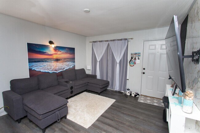 Building Photo - 925 Twinbrook Ave