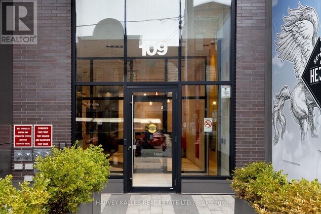 Building Photo - 109 Ossington Ave