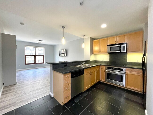 Foto del edificio - Amazing Studio 2 blocks from Petco Park w/...
