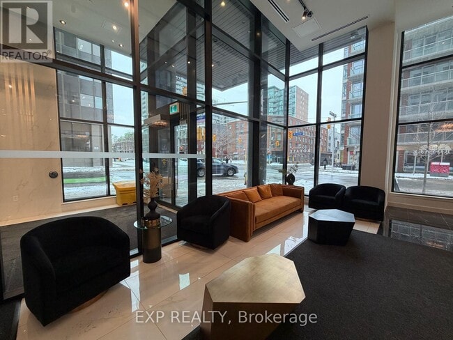 Building Photo - 180 George St