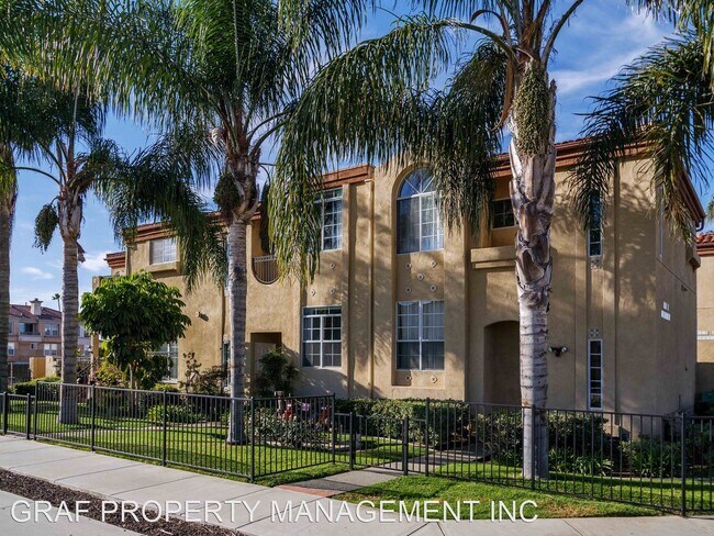 Foto del edificio - 2 br, 2.5 bath House - 805 N. Cleveland St...
