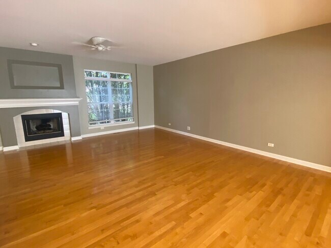Foto del edificio - 15 Oak Creek Ct