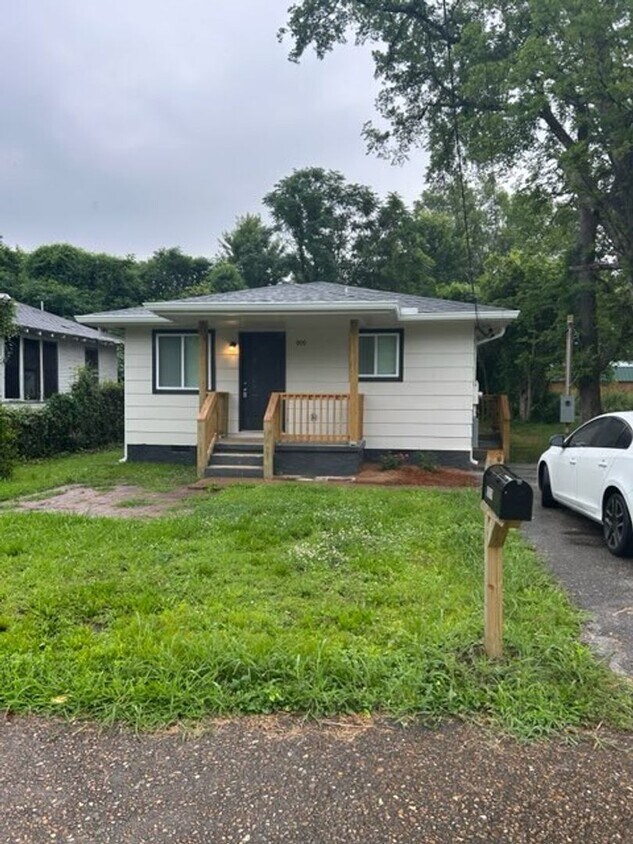 Charming Chattanooga Home Conveniently Located Near Downtown - Charming Chattanooga Home Conveniently Located Near Downtown