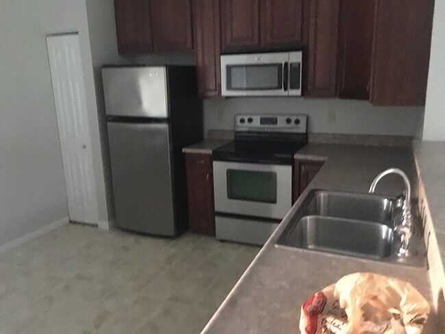 Foto del edificio - 4046 Gentry Ln