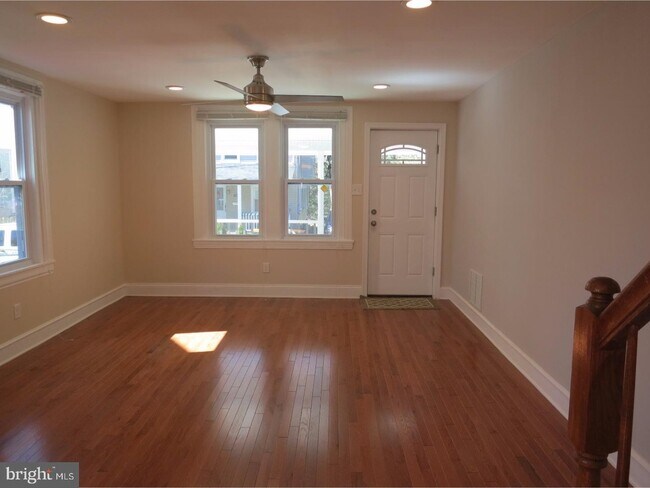 Foto del edificio - 31 Walnut Ave