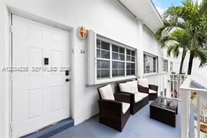 Building Photo - 9745 Bay Harbor Terrace