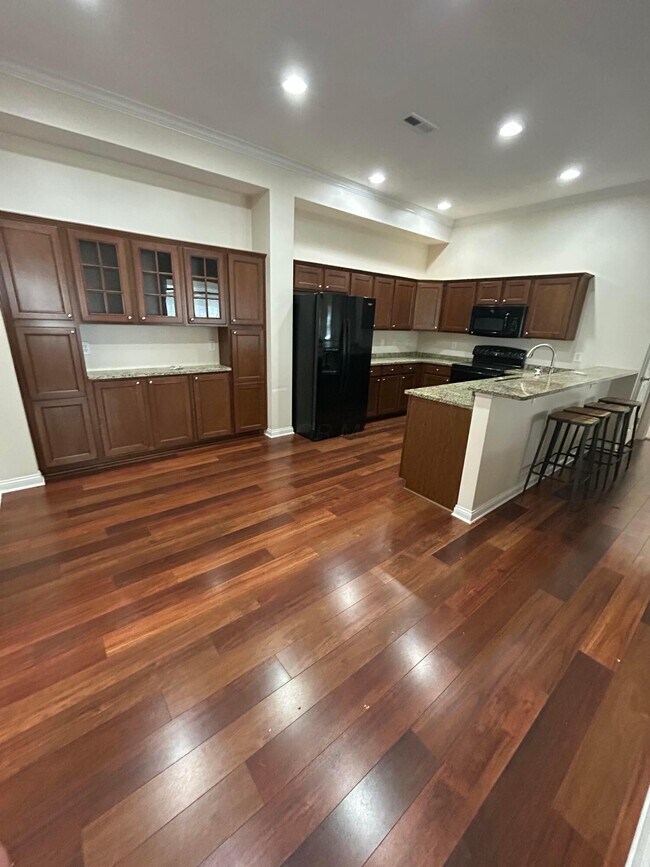 Foto del edificio - 6953 Rothwell St