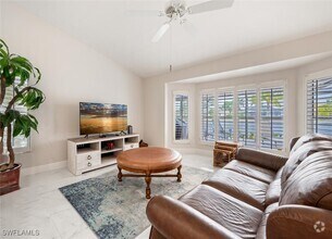 Building Photo - 624 Lambton Ln