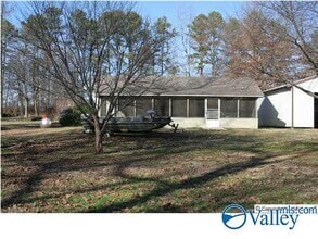 Building Photo - 10804 Paradise Shores