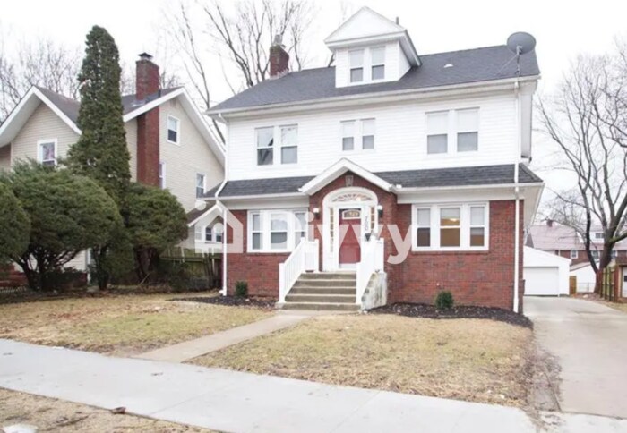 Primary Photo - 700 Rainbow Drive