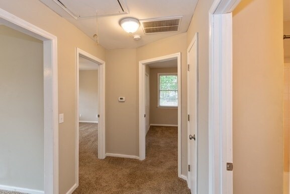 Building Photo - 7511 Highview Dr