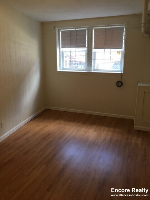 Foto del edificio - 119 Sutherland Rd