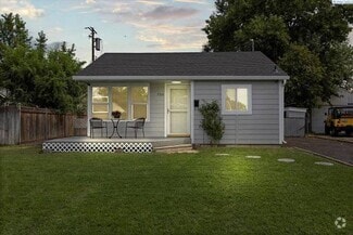 Building Photo - 706 Willard Ave