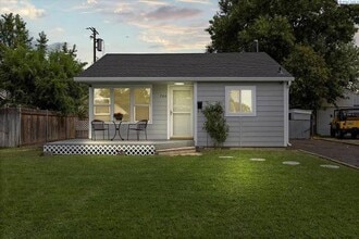 Building Photo - 706 Willard Ave
