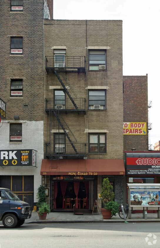 Foto principal - 253 Tenth Ave