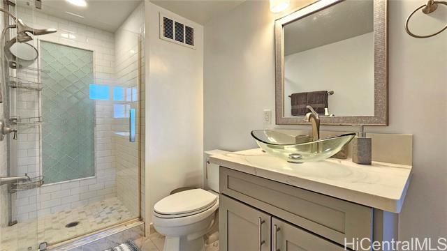 Foto del edificio - 222 Lili?uokalani Ave