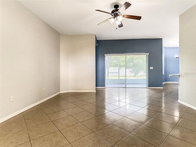 Foto del edificio - 8014 Princeton Manor Cir