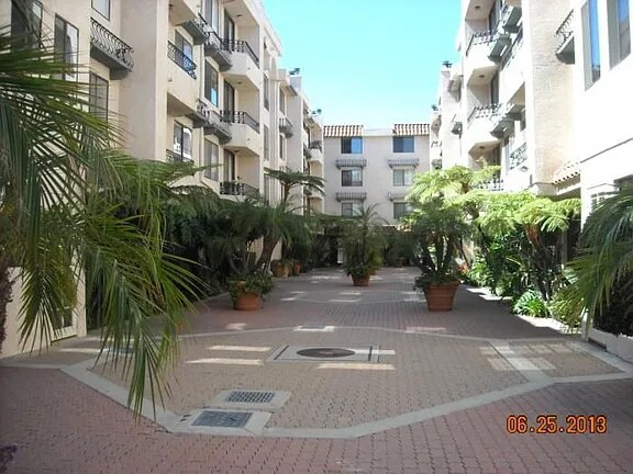 Foto del edificio - 28004 S Western Ave