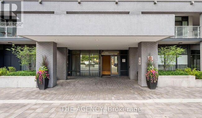 Photo du bâtiment - 621-621 Sheppard Ave E