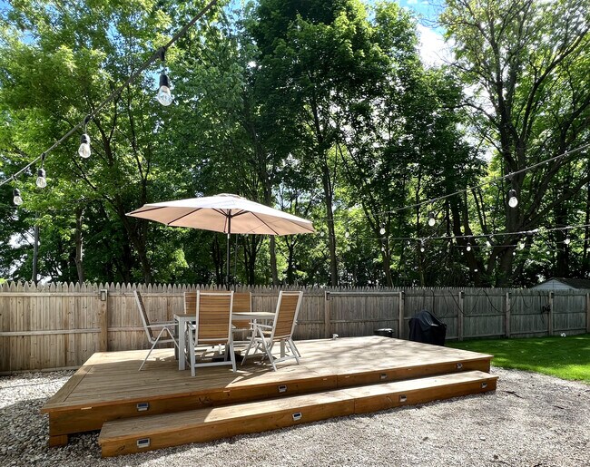 #A Backyard - 140 South St