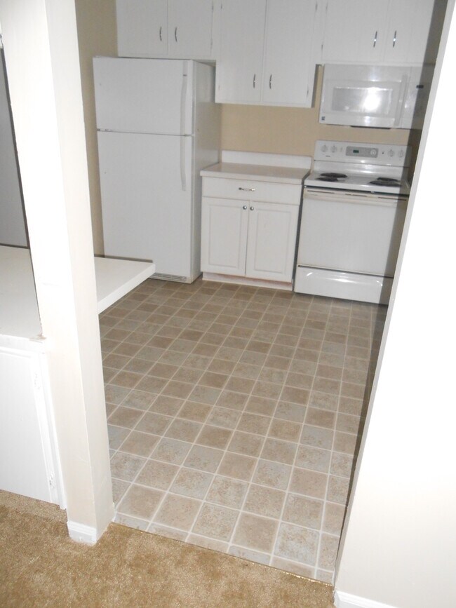 Foto del edificio - 3 Bedroom Townhome Close to Guilford College