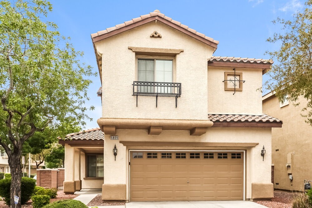 Foto principal - 5809 Magic Oak St