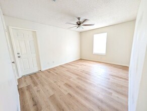 Building Photo - 6221-6223 Sandlin Ave