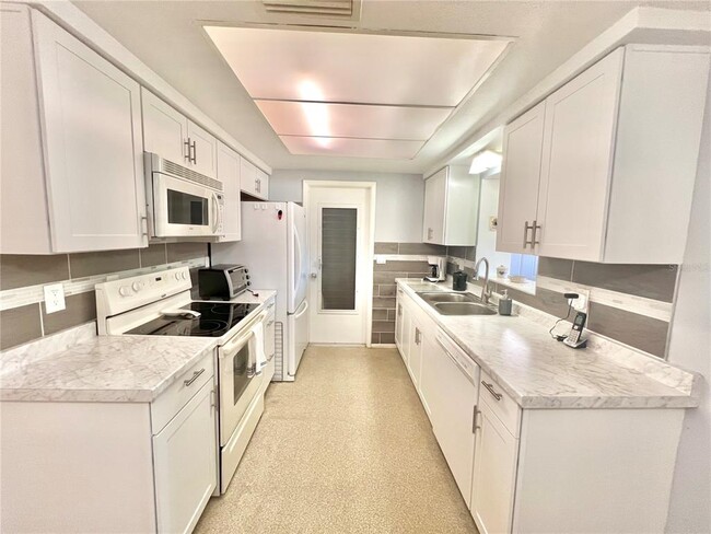 Foto del edificio - 5145 Cicero Dr