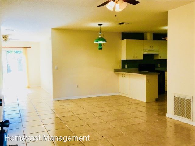 Foto del edificio - 3 br, 2 bath House - 115 W. 5th Street