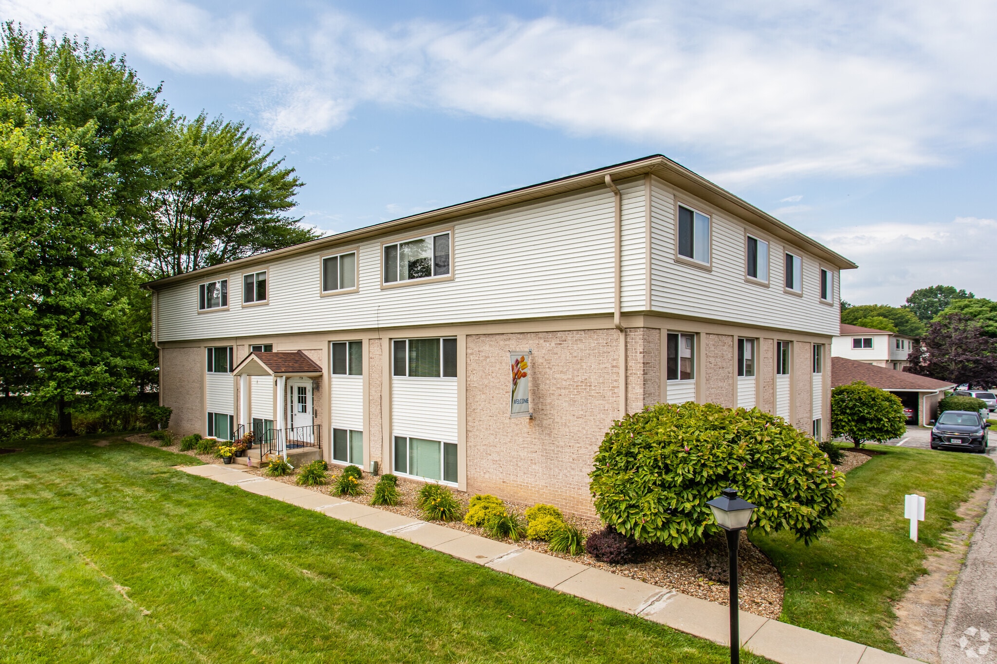 Cambridge Square Apartments – photo 1
