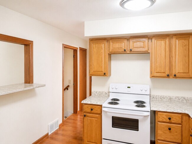 Building Photo - 1220 S 12th Ave Ct