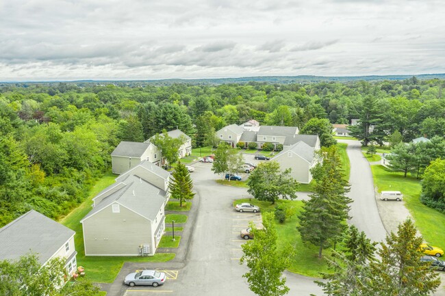 Building Photo - Rangeway East Apartments