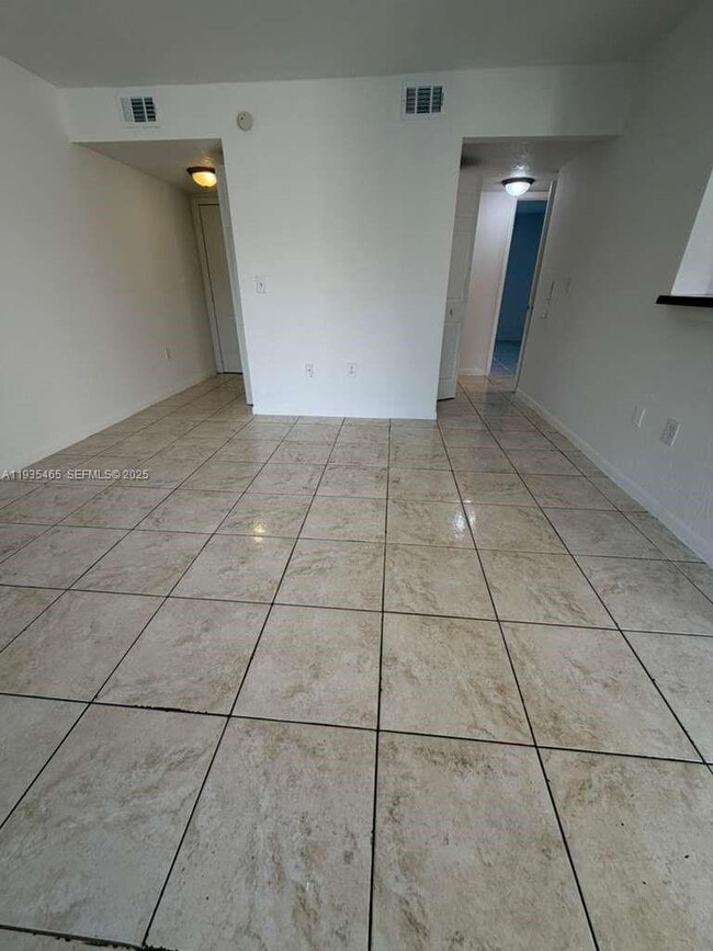 Building Photo - 815 Boynton Beach Blvd