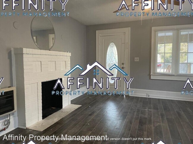 Building Photo - 3 br, 1 bath House - 1105 Boulevard