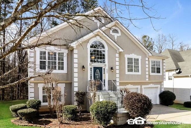 Building Photo - Amazing Two story in Riverdale