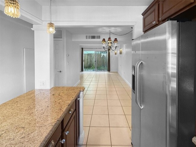 Photo - 811 W Oakland Park Blvd Apartment