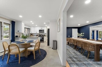 Building Photo - 1424 Vista Ln SW